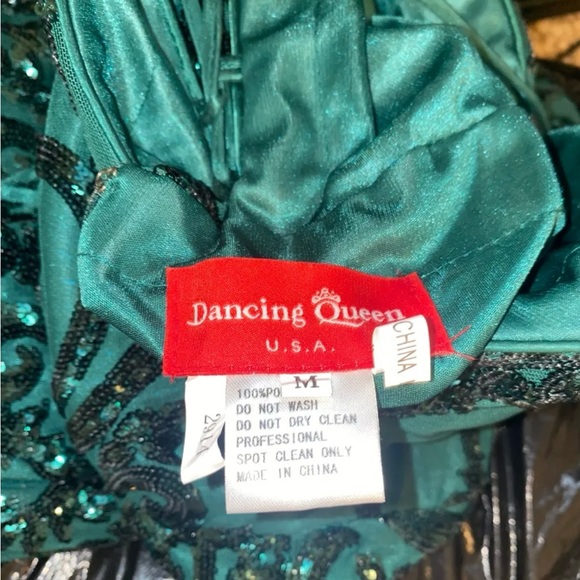 Dancing Queen Prom Dress - Picture 4 of 4